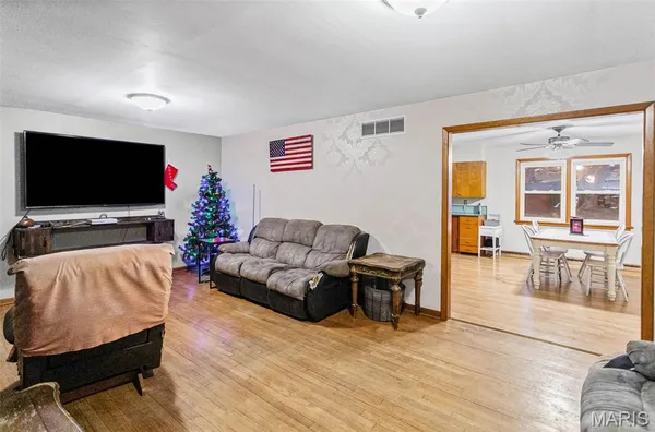 $108,000 | 608 Bottom Street, Pleasant Hill, IL 62366