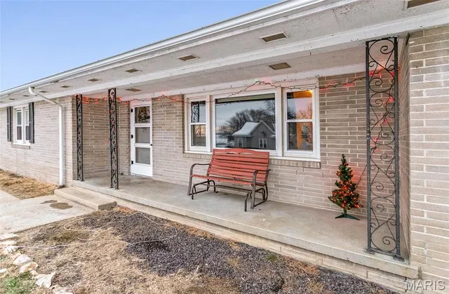 $110,000 | 608 Bottom Street, Pleasant Hill, IL 62366