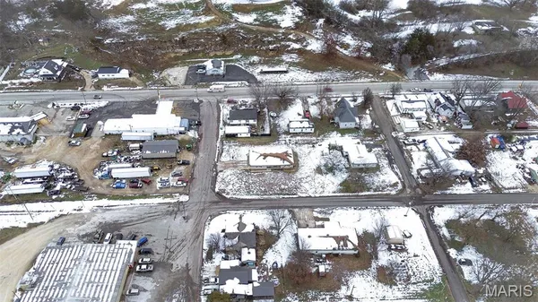 $108,000 | 608 Bottom Street, Pleasant Hill, IL 62366