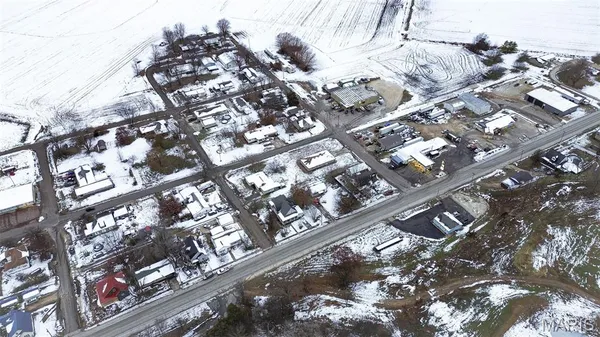 $108,000 | 608 Bottom Street, Pleasant Hill, IL 62366