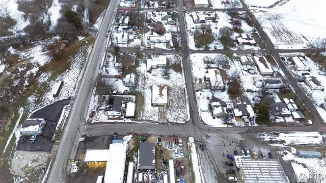 $110,000 | 608 Bottom Street, Pleasant Hill, IL 62366