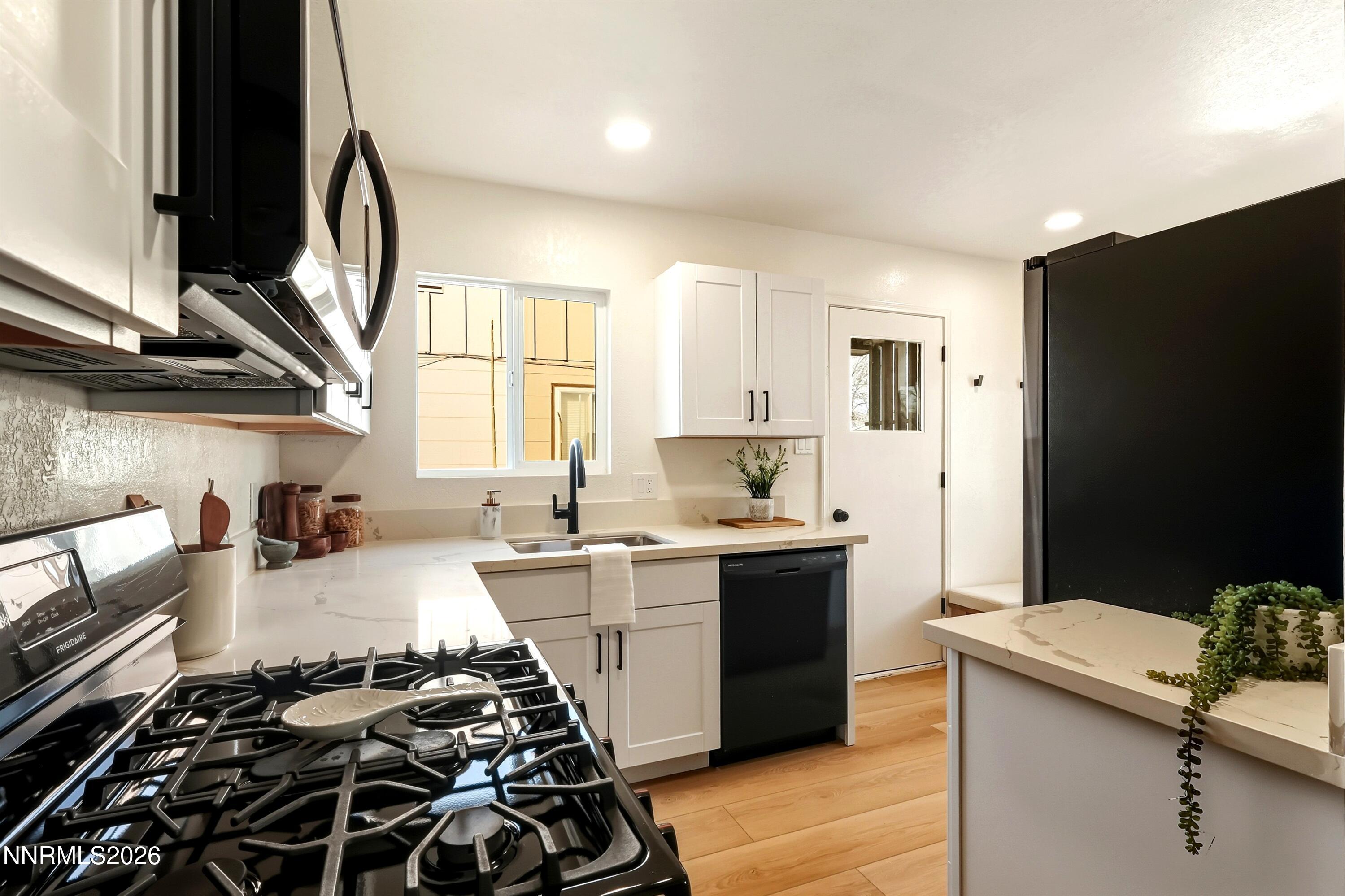 2455 Coppa Way Sparks, NV 89431 - Photo 11 of 31 b07f93c6-06a3-496b-aaf0-476e7bb78822