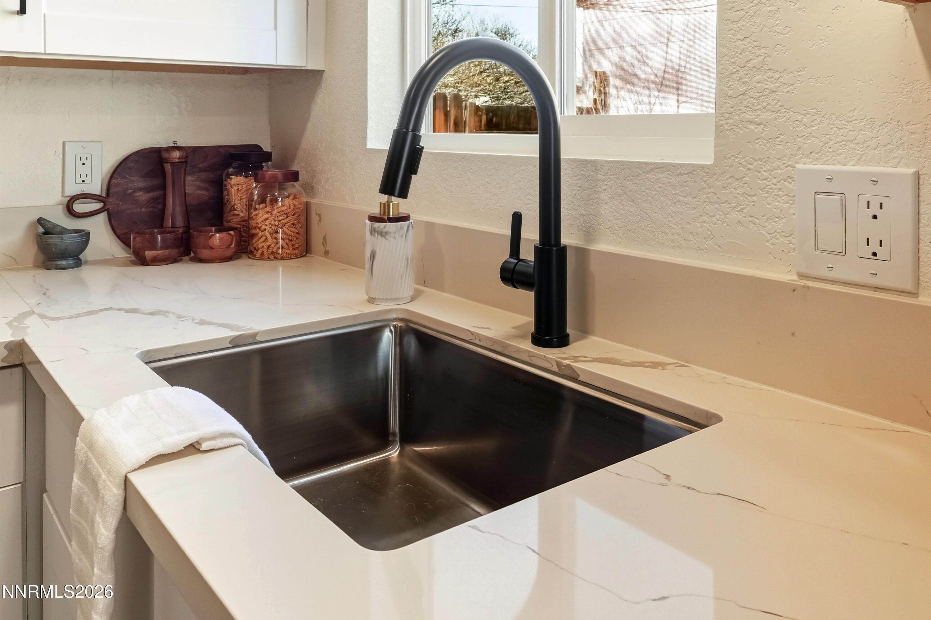 2455 Coppa Way Sparks, NV 89431 - Photo 12 of 31 816a3cb0-b65d-4210-901f-7619433d243a