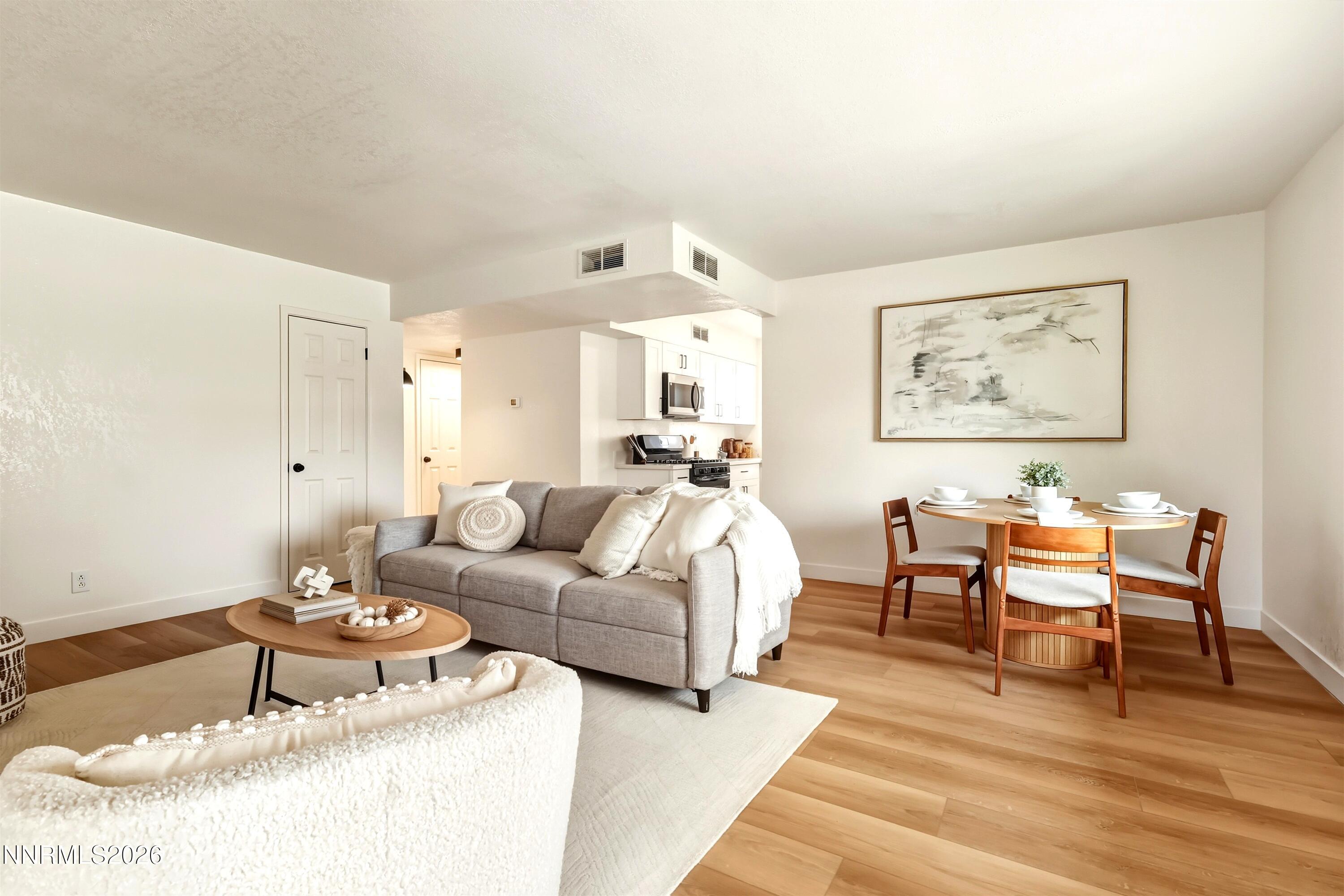 2455 Coppa Way Sparks, NV 89431 - Photo 6 of 31 cfd996ce-87b8-4b4a-b47c-09dec82fe624