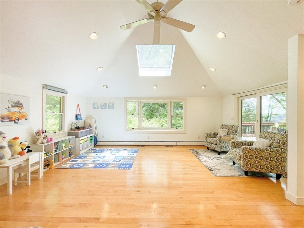 37 Emerson Road Winchester, MA 01890 - Photo 10 of 26