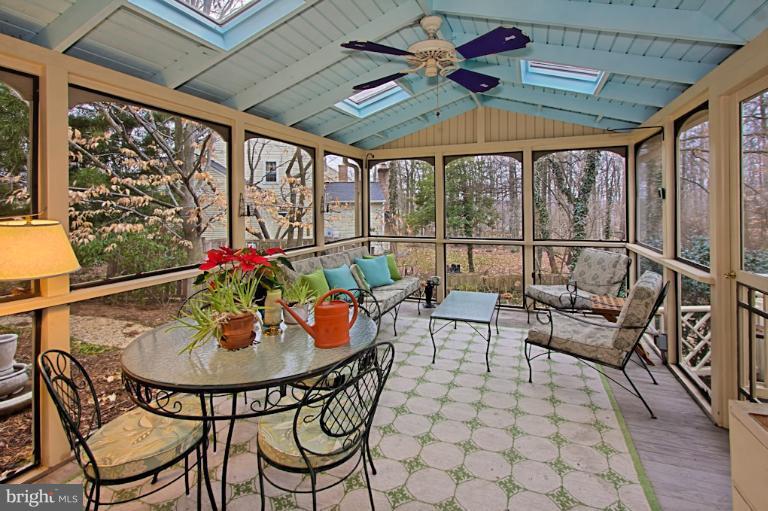 6827 Camus Place Springfield, VA 22152 - Photo 17 of 30 Screened Porch