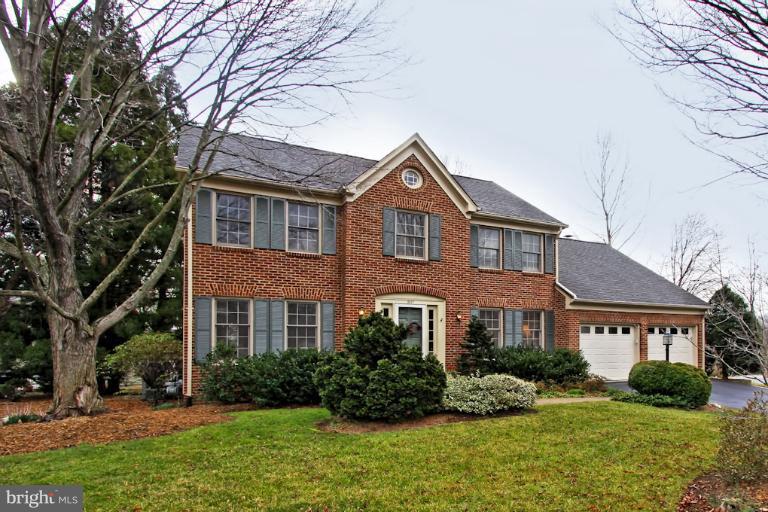 6827 Camus Place Springfield, VA 22152 - Photo 30 of 30 Exterior (Front)