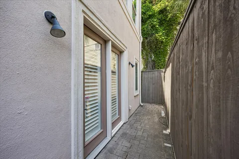 $899,000 | 2105 Argonne Street, Houston, TX 77019