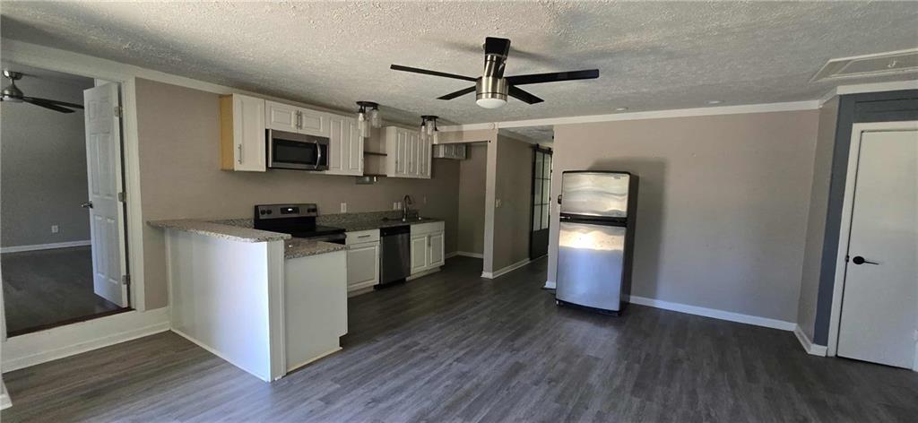 875 South Hairston Road Stone Mountain, GA 30088 - Photo 4 of 45