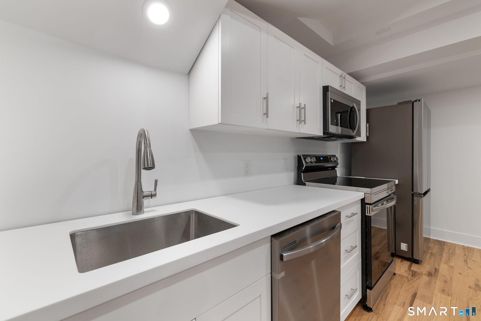 523 Danbury Road, Unit C Wilton, CT 06897 - Photo 6 of 27
