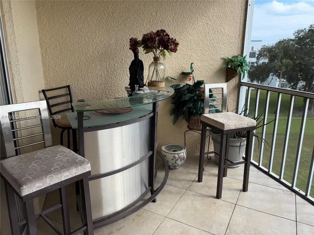 $151,000 | 7690 Northwest 18th Street, Unit 408, Margate, FL 33063