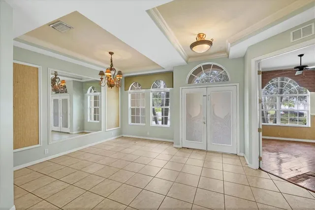 a view of livingroom with furniture