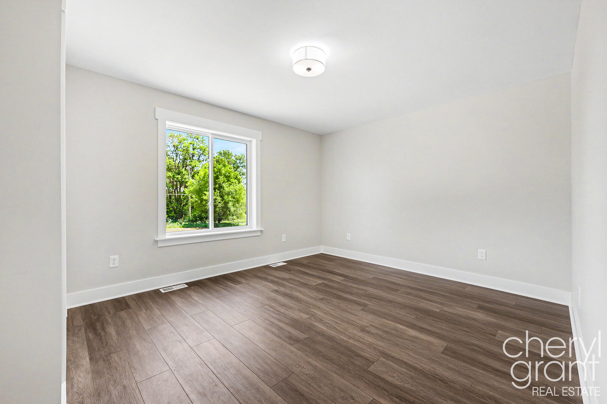 5625 Whites Bridge Road Belding, MI 48809 - Photo 23 of 43 Bedroom 2