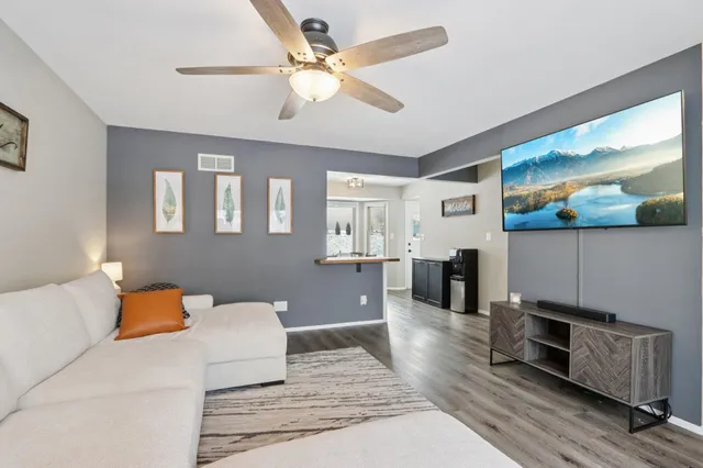 $399,900 | 2117 Sunnyside Drive, Waukesha, WI 53186