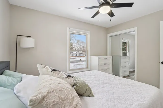 $399,900 | 2117 Sunnyside Drive, Waukesha, WI 53186