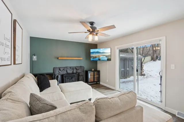 $399,900 | 2117 Sunnyside Drive, Waukesha, WI 53186