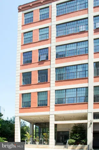 $435,000 | 2429 Locust Street, Unit 411, Philadelphia, PA 19103