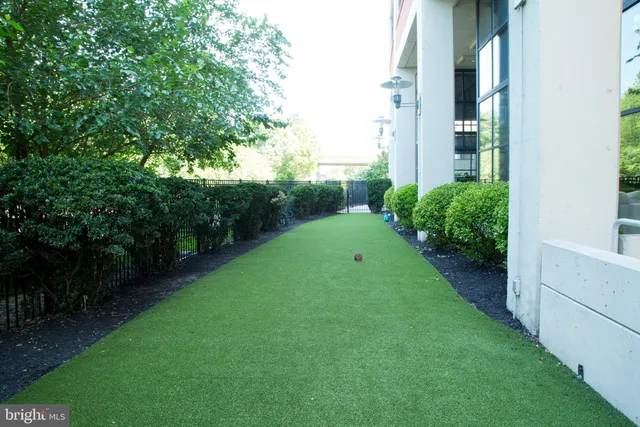 $435,000 | 2429 Locust Street, Unit 411, Philadelphia, PA 19103