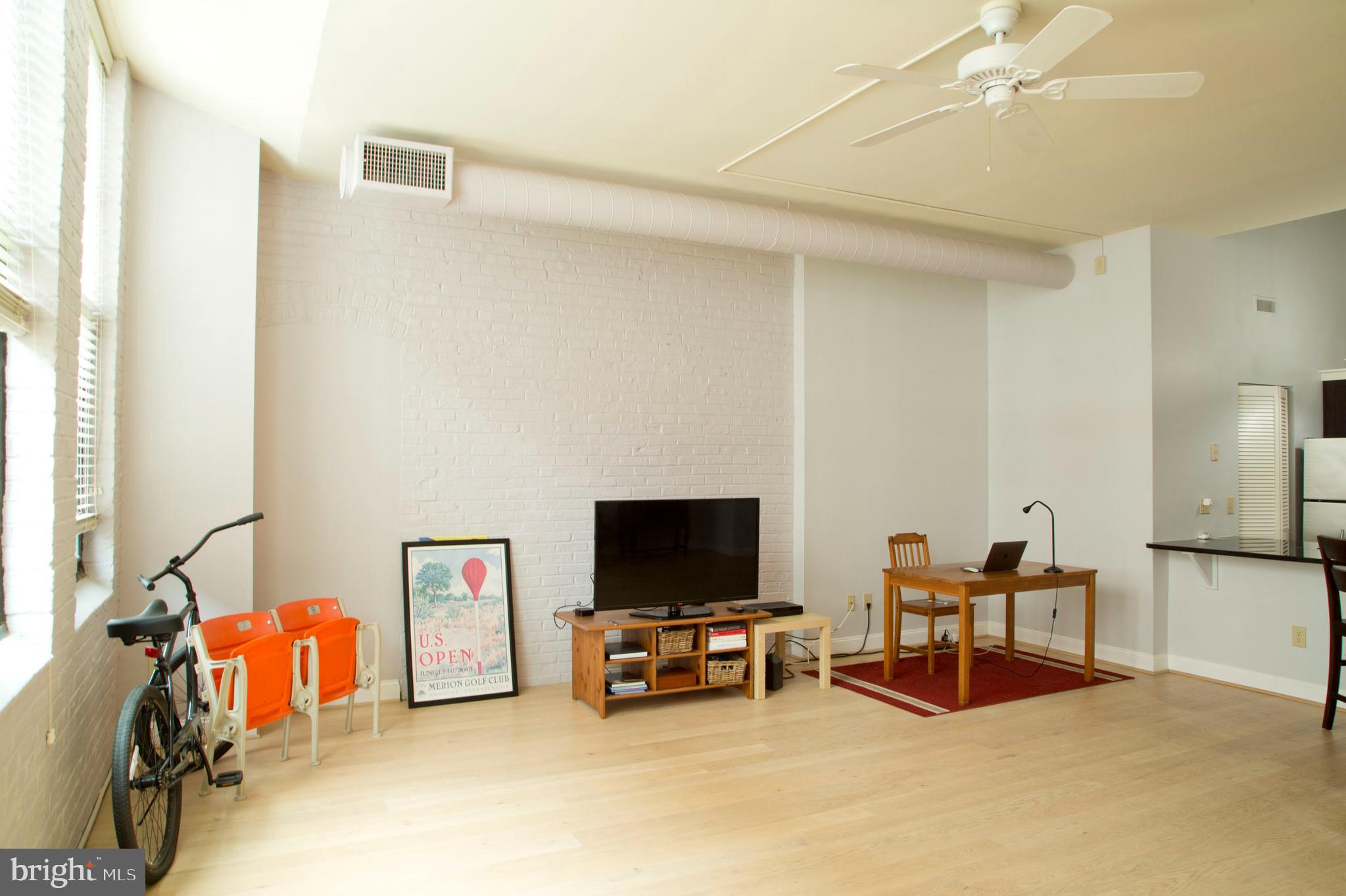 2429 Locust Street, Unit 411 Philadelphia, PA 19103 - Photo 4 of 16