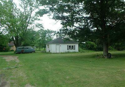 7420 South Morrish Road Swartz Creek, MI 48473 - Photo 5 of 5 20214254-4.JPG