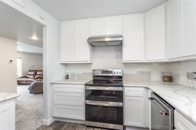 a close view of washer and dryer