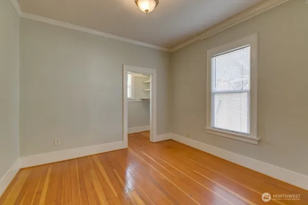 $4,500 | 6013 6th Avenue Northeast, Seattle, WA 98115