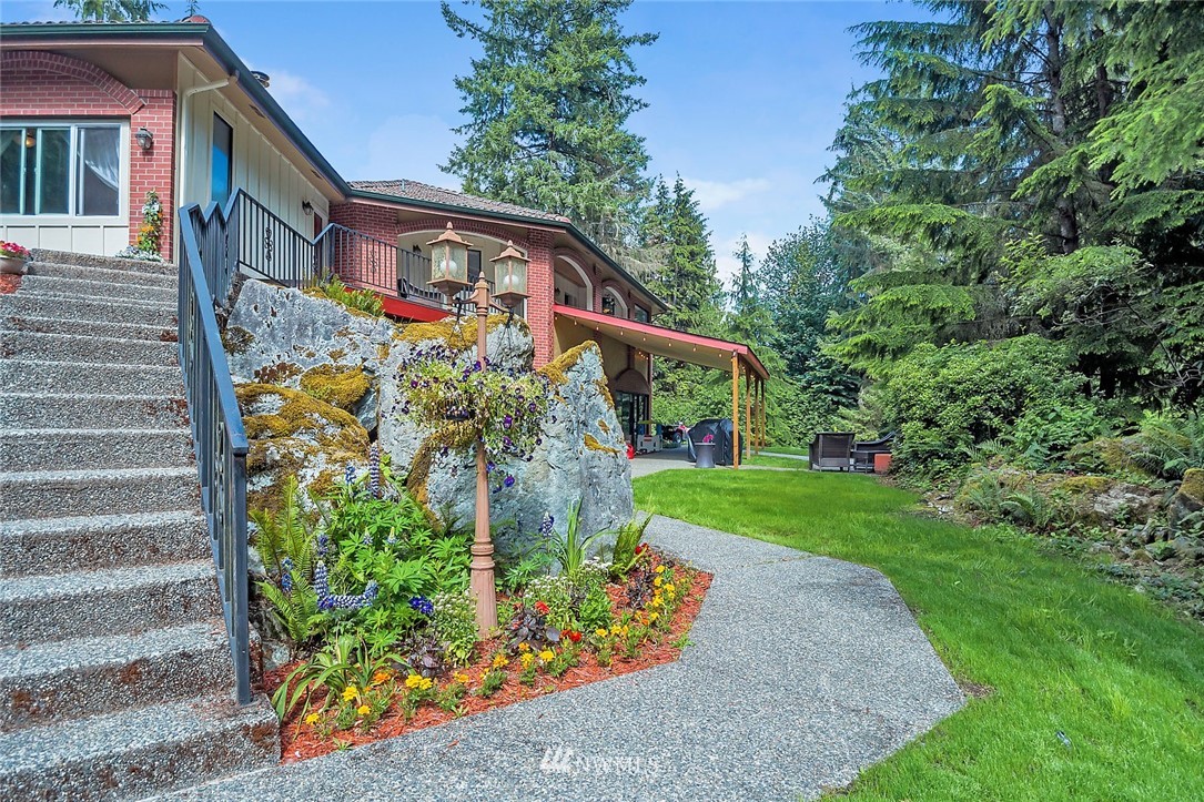 8519 Skinner Road Granite Falls, WA 98252 - Photo 3 of 25