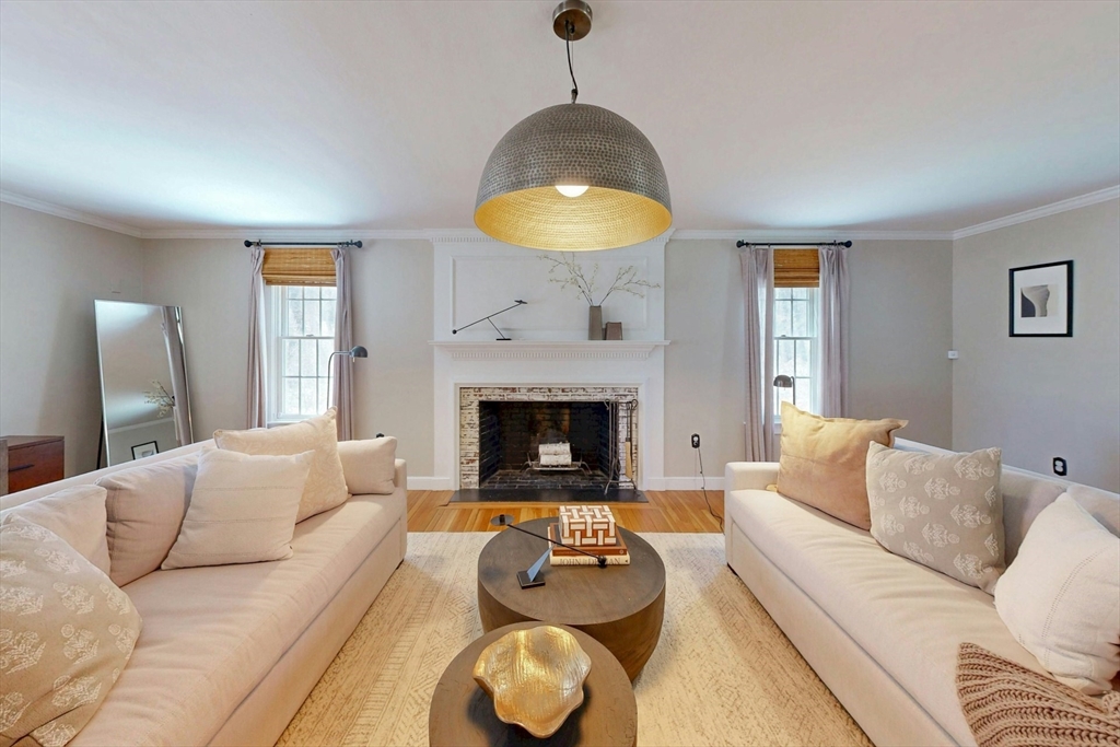 238 Marlboro Road Sudbury, MA 01776 - Photo 5 of 41