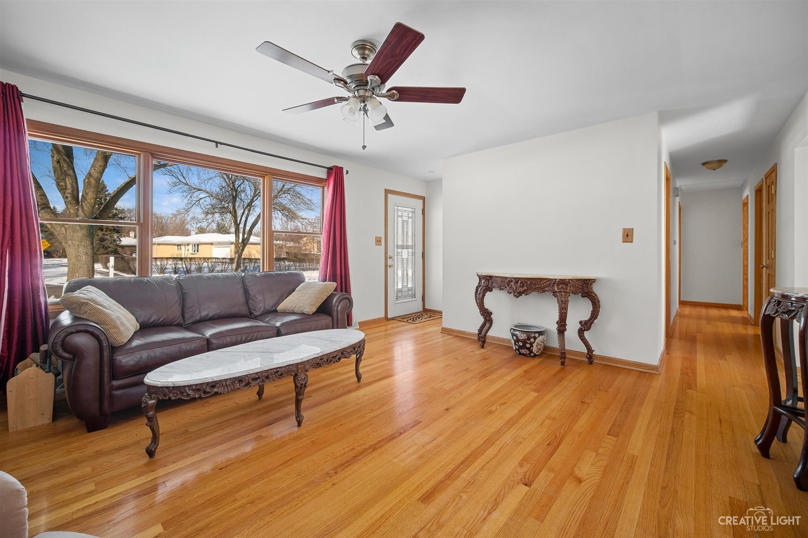 137 Cherry Street Roselle, IL 60172 - Photo 2 of 18