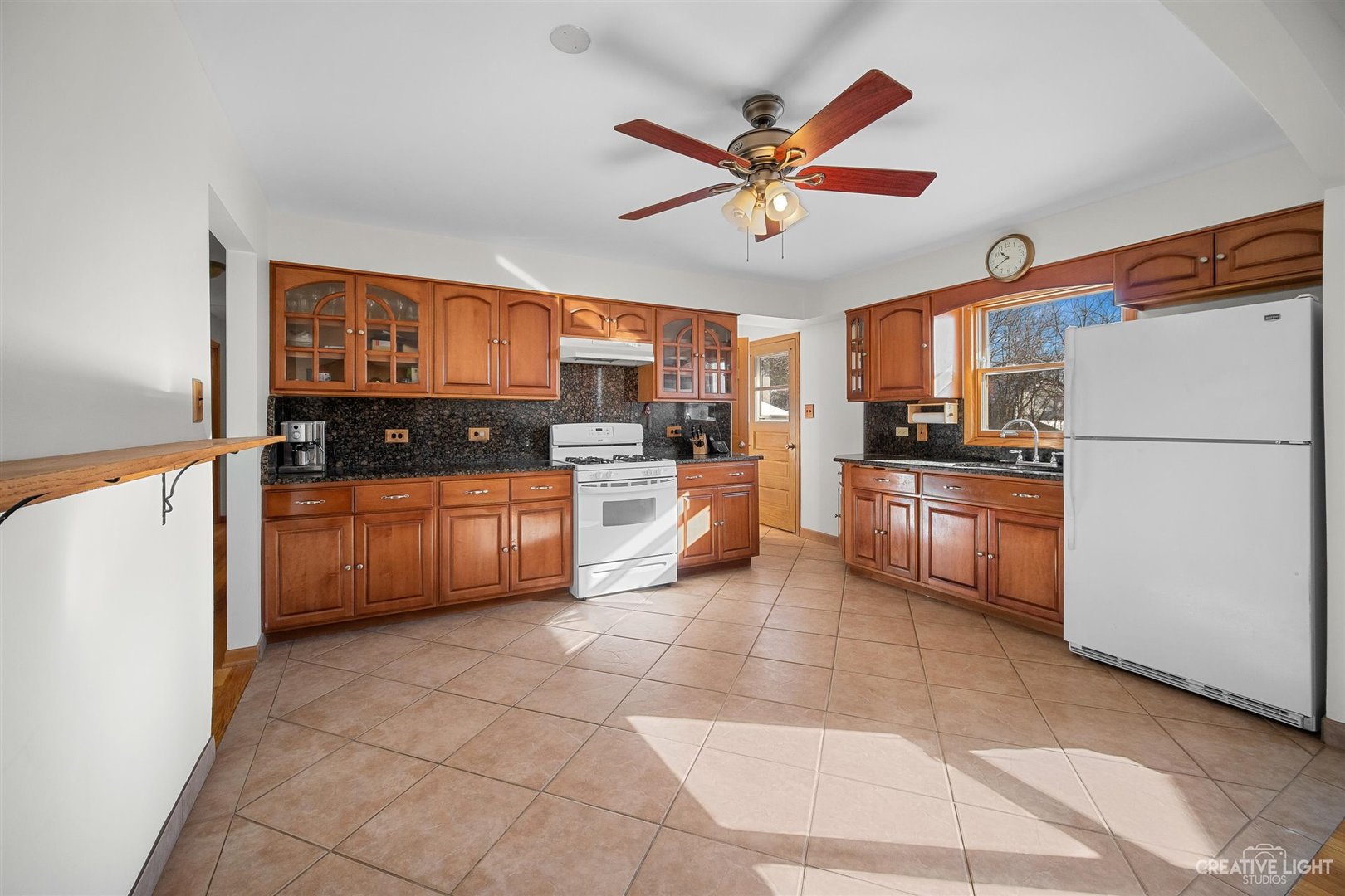 137 Cherry Street Roselle, IL 60172 - Photo 5 of 18