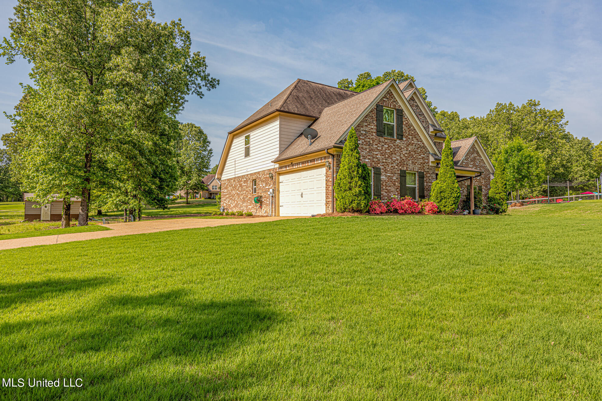 10083 Woolsey Road Olive Branch, MS 38654 - Photo 3 of 29 225940_3-snapsold-screen-10083-woolsey