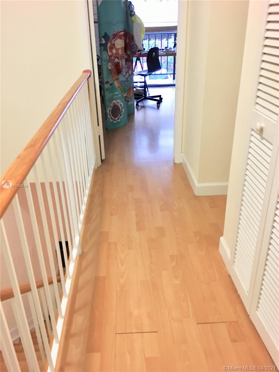 425 Grapetree Drive, Unit 209 Key Biscayne, FL 33149 - Photo 13 of 25