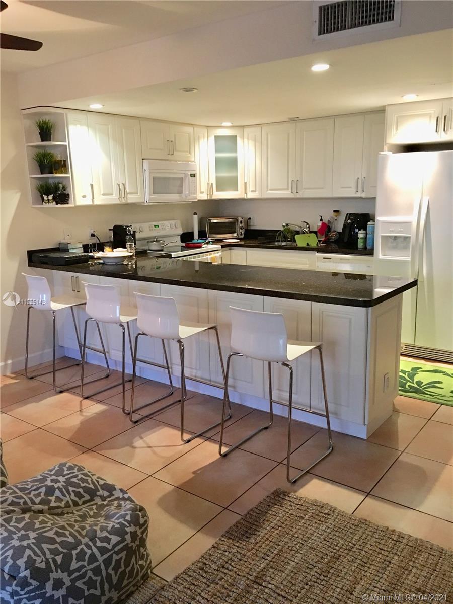 425 Grapetree Drive, Unit 209 Key Biscayne, FL 33149 - Photo 8 of 25