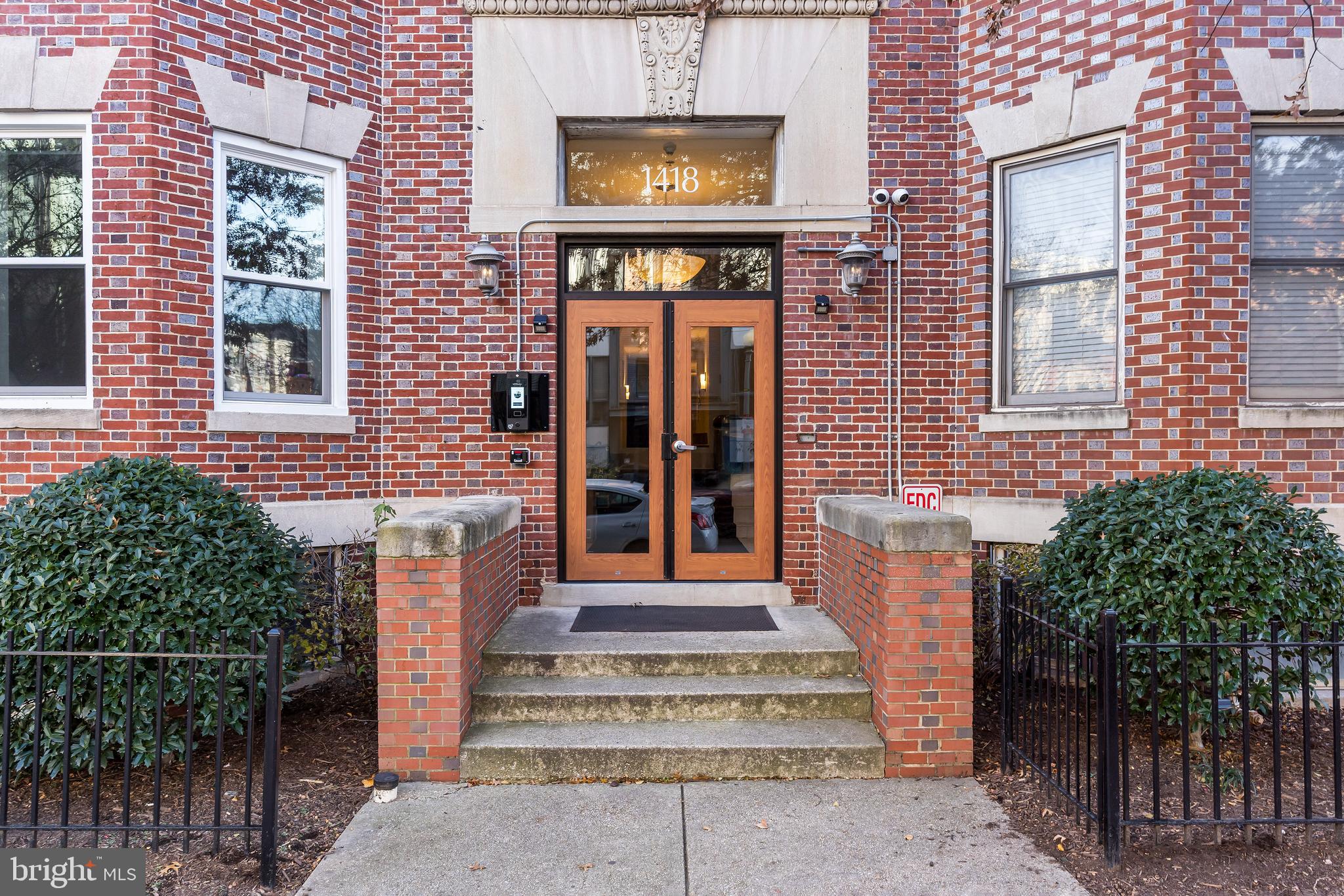 1418 W Street Northwest, Unit 505 Washington, DC 20009 - Photo 3 of 38