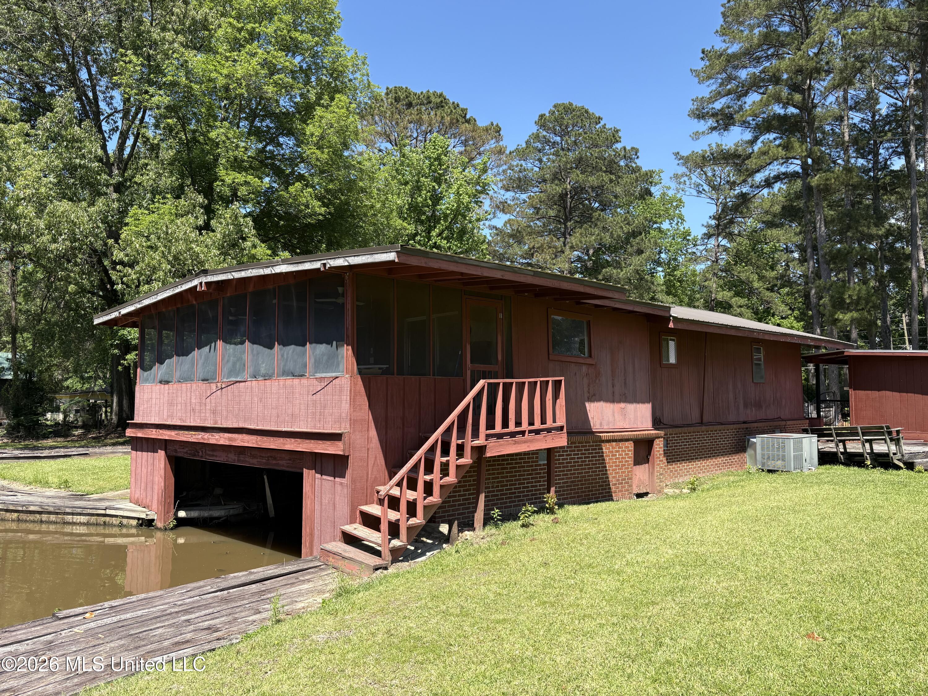 305 Lake Harbor Road Brandon, MS 39047 - Photo 11 of 31 IMG_7757