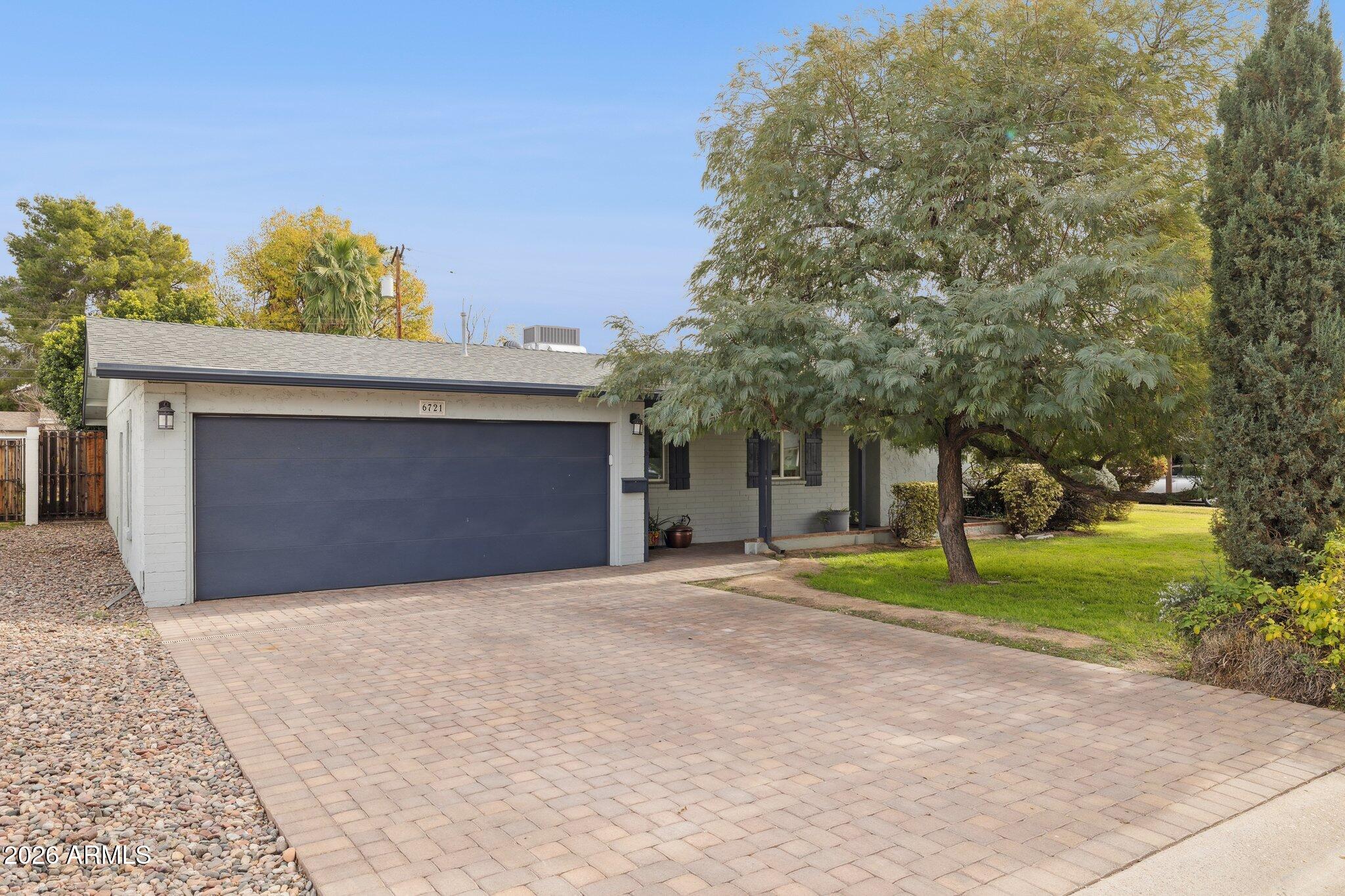 6721 North 12th Way Phoenix, AZ 85014 - Photo 4 of 31 Front3