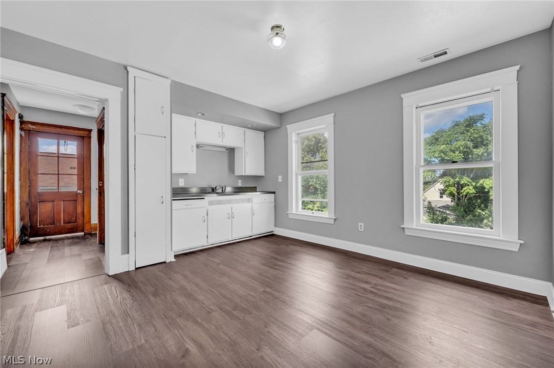 4432 Pearl Road Cleveland, OH 44109 - Photo 40 of 50