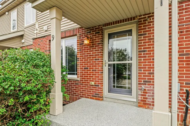 $300,000 | 3902 Maple Grove Drive, Unit 9, Madison, WI 53719