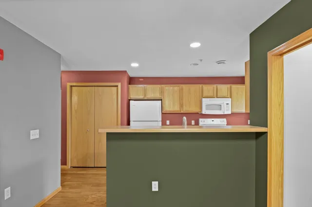 $300,000 | 3902 Maple Grove Drive, Unit 9, Madison, WI 53719