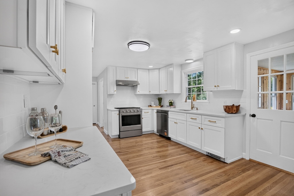 299 Concord Road Bedford, MA 01730 - Photo 10 of 41 Gallery Image 10