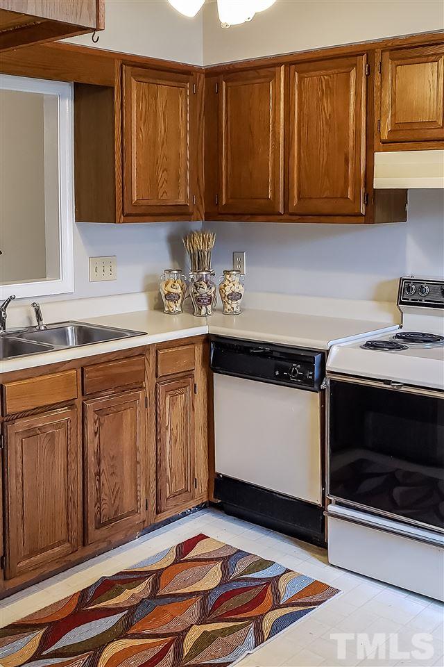 2640 Cottage Circle Raleigh, NC 27613 - Photo 12 of 22