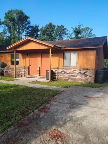 $950 | 2605 Dobbs Road, Unit D, St. Augustine, FL 32086