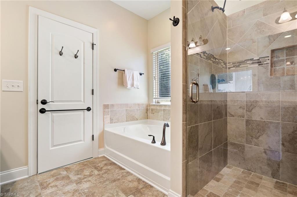 1826 Castle Gate Court High Point, NC 27265 - Photo 25 of 50 Gallery Image 25