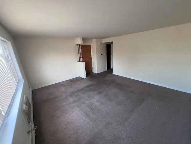 $1,050 | 3133 48th Court, Unit 2W, Cicero, IL 60804