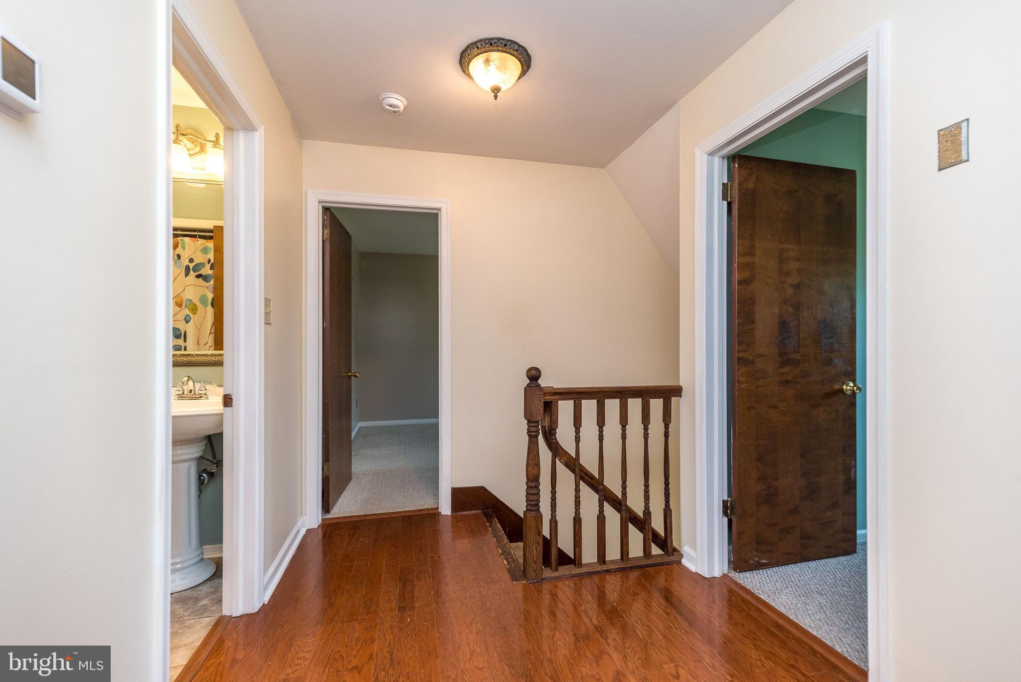 600 Halteman Road Souderton, PA 18964 - Photo 29 of 67 Hallway Upstairs