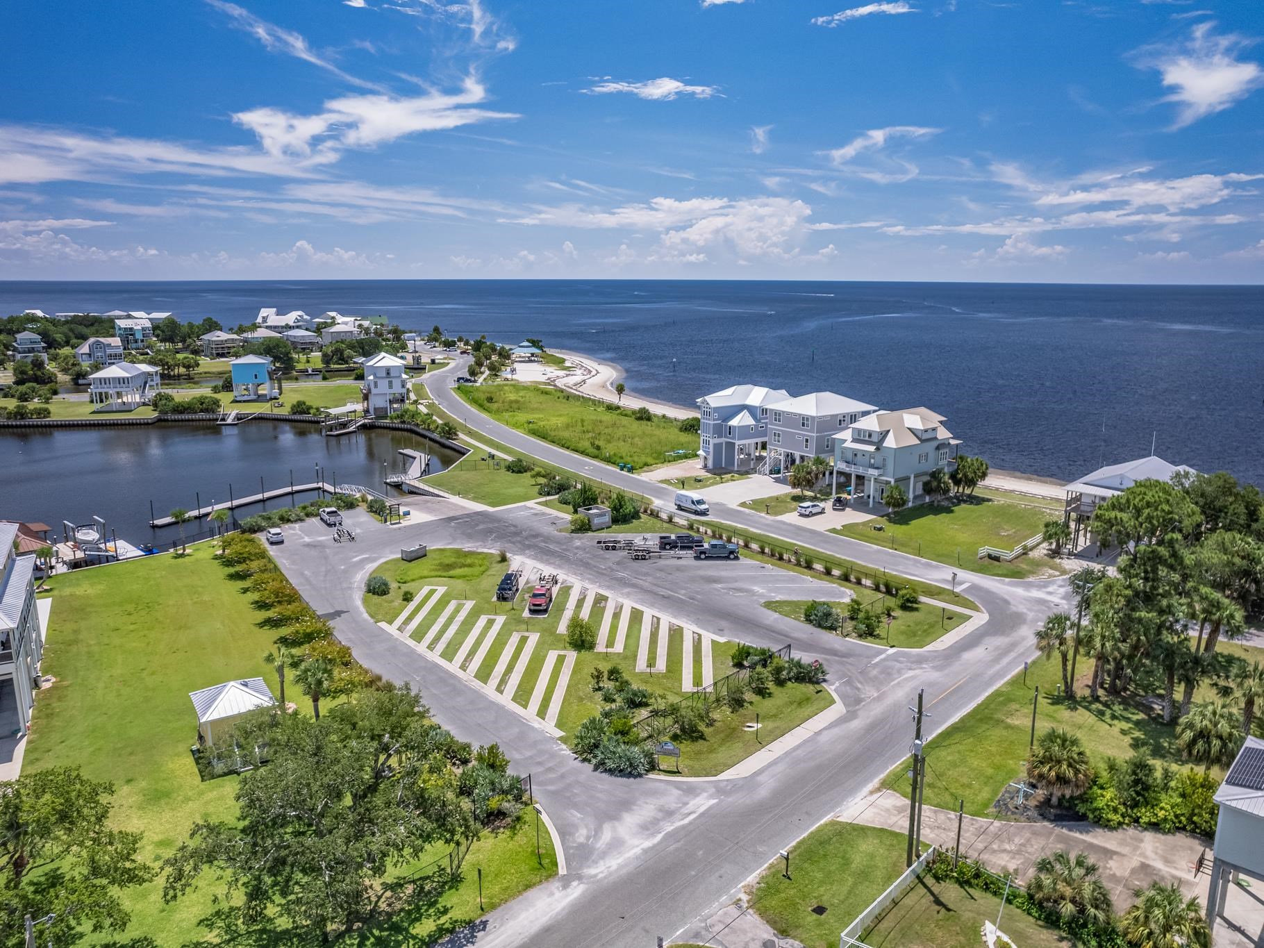 35 Harbour Point Drive Shell Point, FL 32327 - Photo 3 of 39