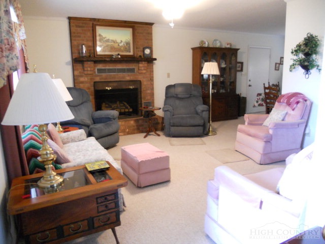 429 Maple Street Sparta, NC 28675 - Photo 3 of 3 Gallery Image 3