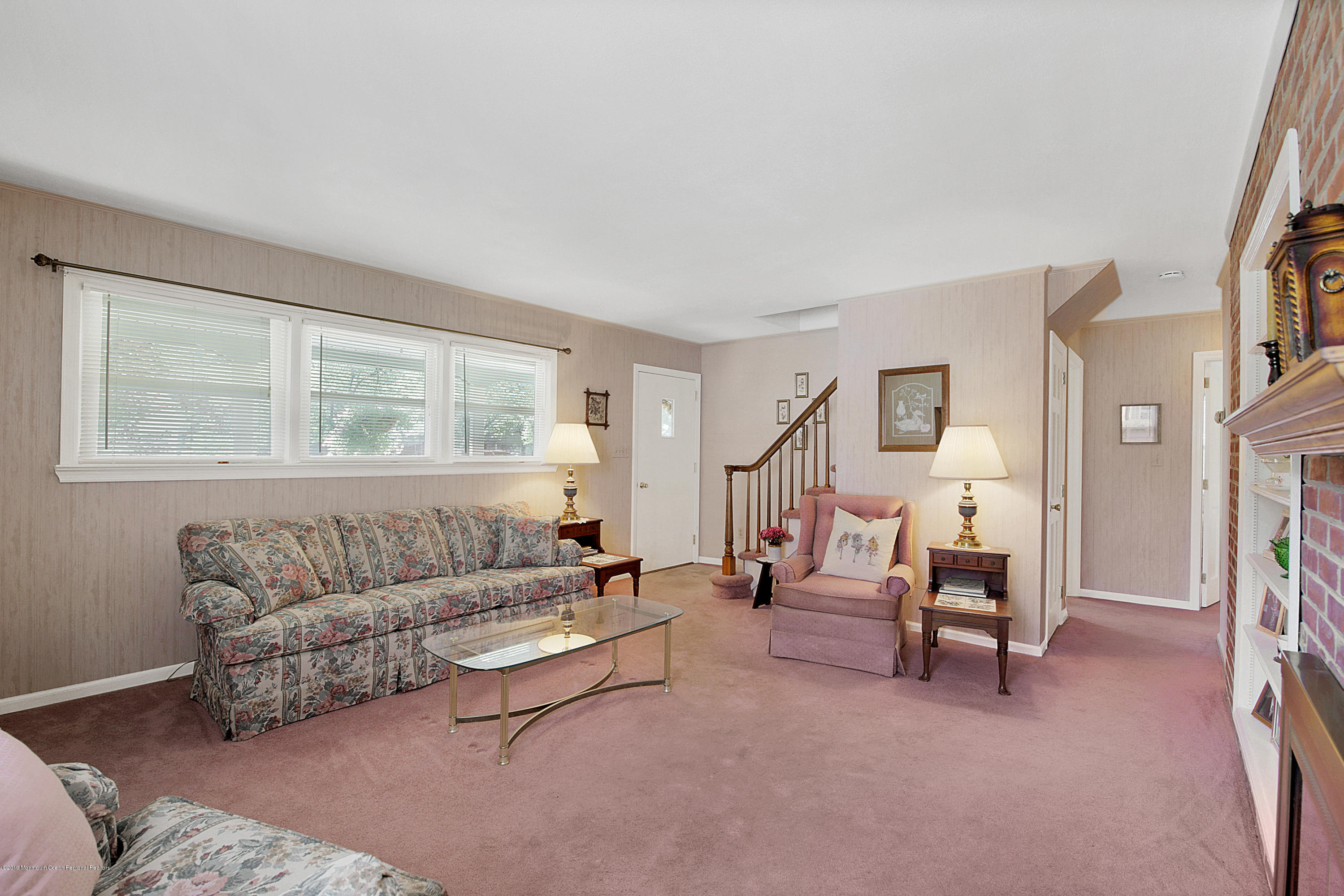 8 Taylor Road Matawan, NJ 07747 - Photo 11 of 36 5W5A1338_39_40