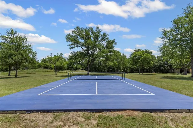 $200,000 | 3609 Lucky Pepper Drive, Granbury, TX 76049