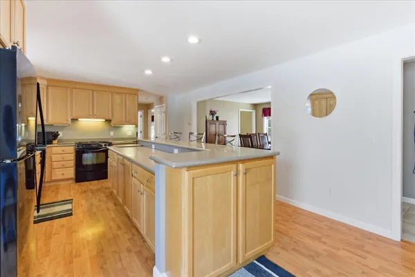 $798,800 | 371 Maquoit Road, Brunswick, ME 04011
